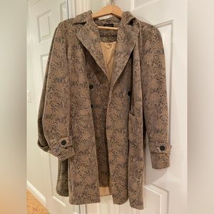 MAJORELLE Black & Beige Long Coat